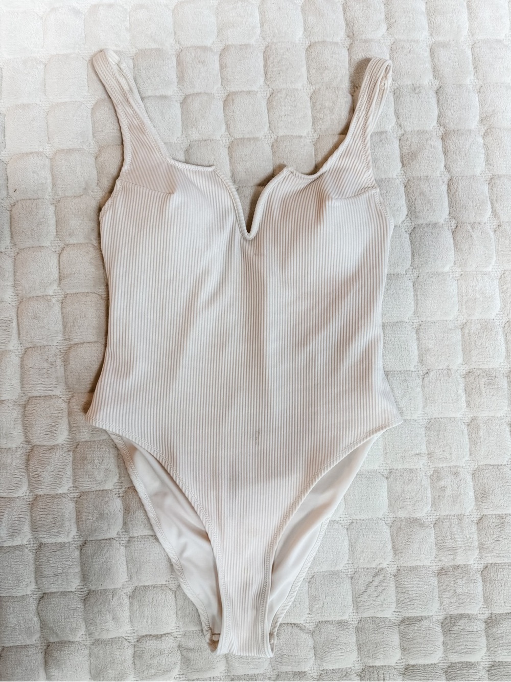 Ribbed Scoop V-Notch One-Piece Swimsuit - Light Beige